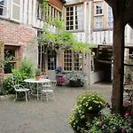 A L'ecole Buissonniere 4* オンフルール
