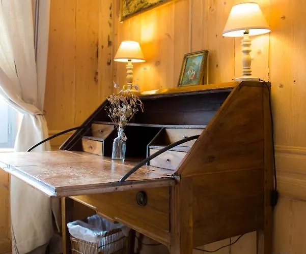 A L'ecole Buissonniere Готель типу 