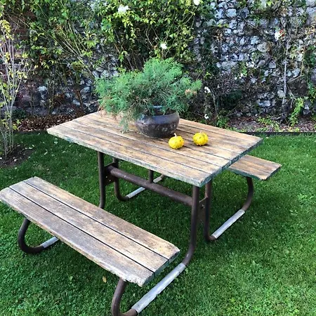 A L'ecole Buissonniere Honfleur