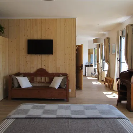 A L'ecole Buissonniere Bed & Breakfast