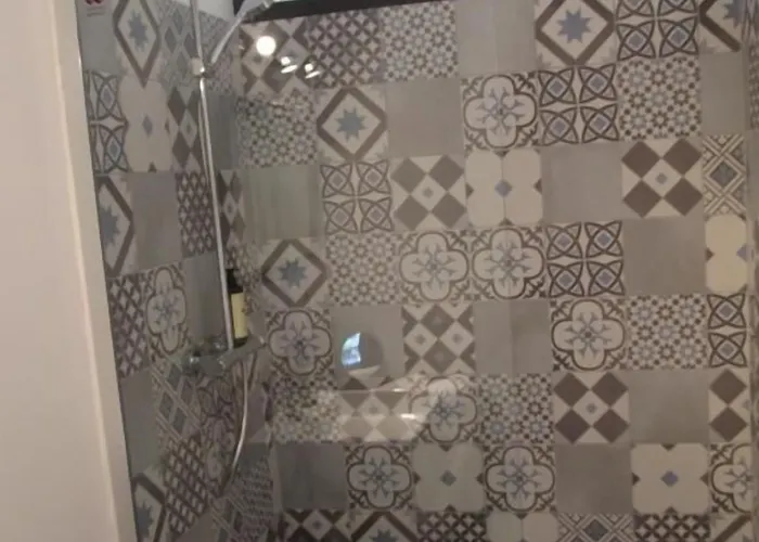 A L'ecole Buissonniere 4*